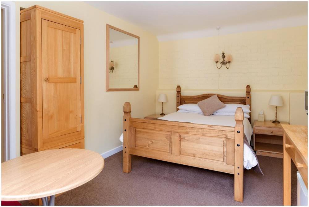 Kingfisher Barn Bed & Breakfast Abingdon-on-Thames Exterior foto
