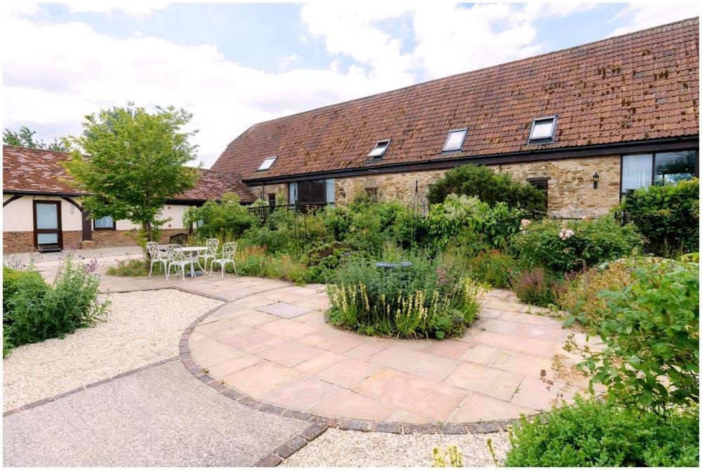 Kingfisher Barn Bed & Breakfast Abingdon-on-Thames Exterior foto